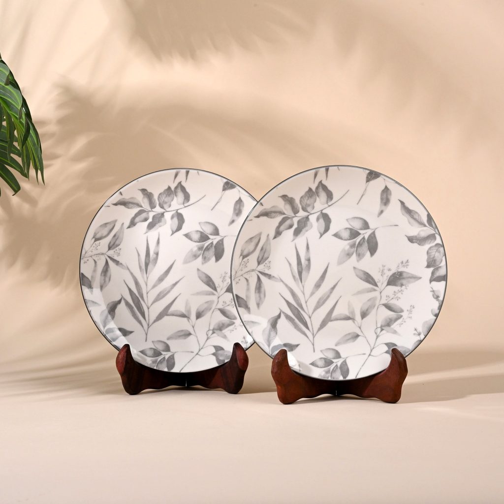 ivory-porcelain-quarter-plates-set-of-2-7-8-inches