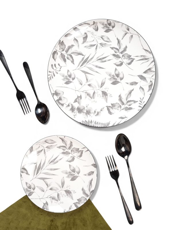 Ivory Porcelain Dinner & Quarter Plate Set